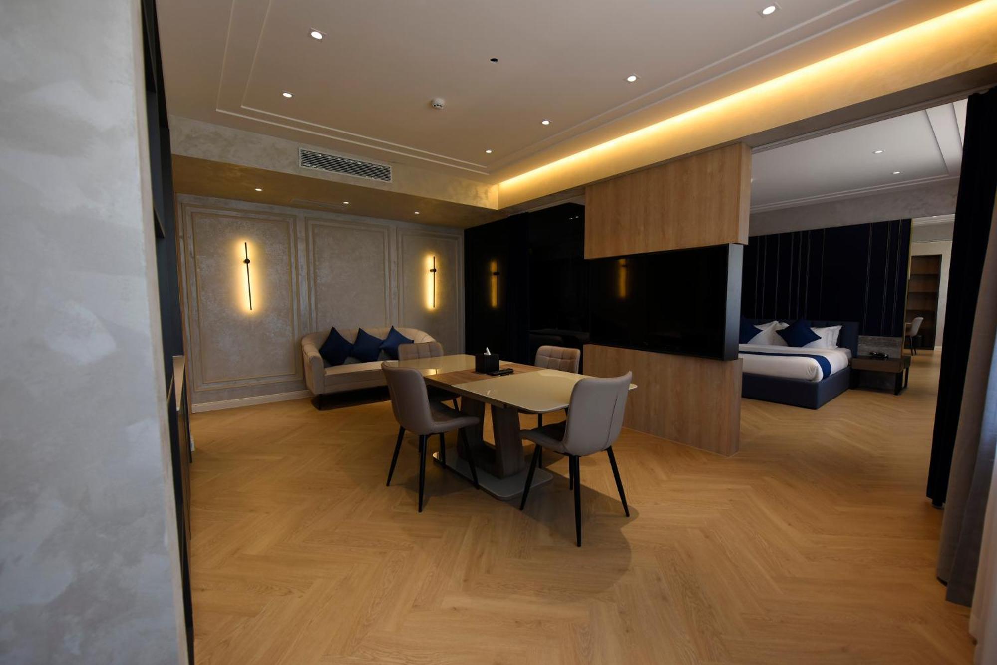 Ulaanbaatar Hotel Экстерьер фото